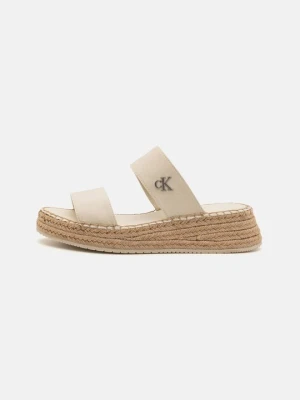 Klapki płaskie Calvin Klein Jeans mleczny