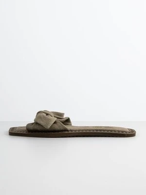 Klapki płaskie Carlotha Ray