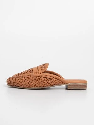 Klapki płaskie Carmela