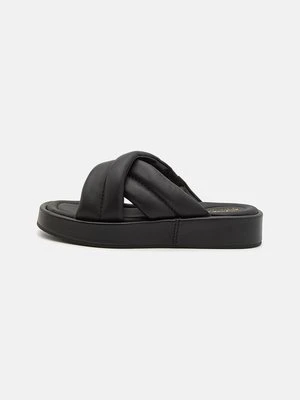 Klapki płaskie Clarks
