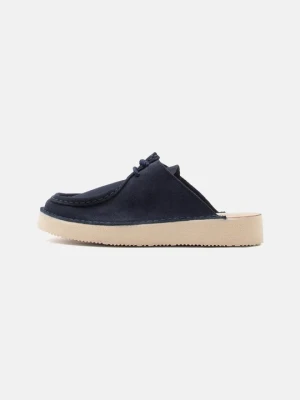 Klapki płaskie Clarks granatowy