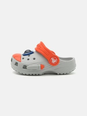 Klapki płaskie Crocs
