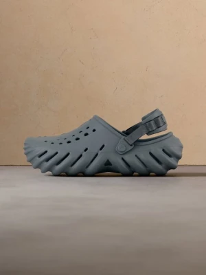 Klapki płaskie Crocs szary