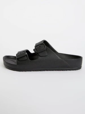 Klapki płaskie DeFacto