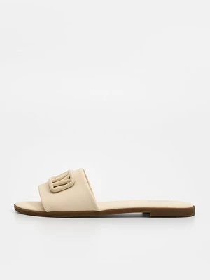 Klapki płaskie DKNY