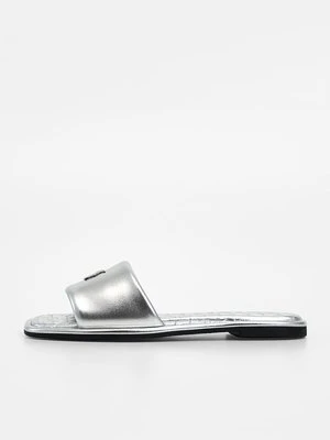 Klapki płaskie DKNY