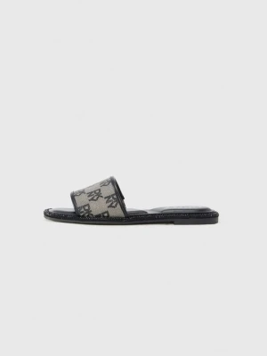Klapki płaskie DKNY czarny