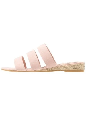 Klapki płaskie Dorothy Perkins