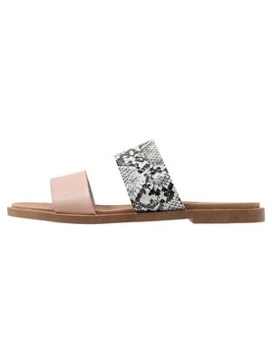 Klapki płaskie Dorothy Perkins