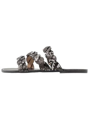 Klapki płaskie Dorothy Perkins Wide Fit