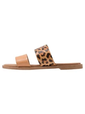 Klapki płaskie Dorothy Perkins Wide Fit