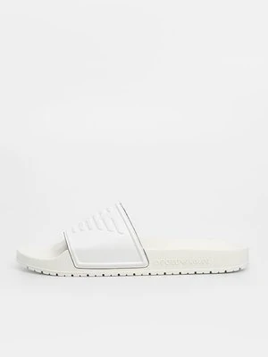 Klapki płaskie Emporio Armani