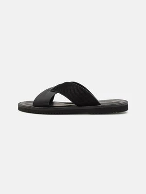 Klapki płaskie Emporio Armani