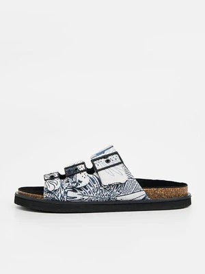 Klapki płaskie Emporio Armani