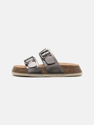 Klapki płaskie Even&Odd