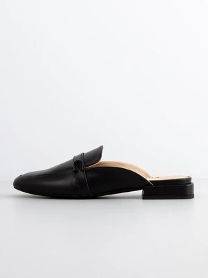 Klapki płaskie Furla