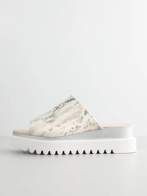 Klapki płaskie Gabor