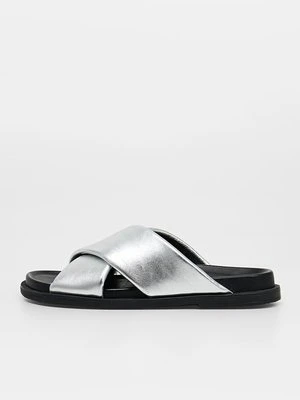 Klapki płaskie Geox