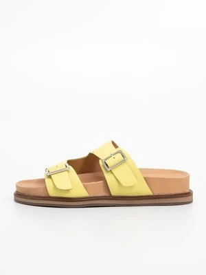 Klapki płaskie Gioseppo