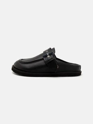 Klapki płaskie HUGO