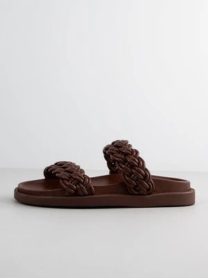 Klapki płaskie Jonak