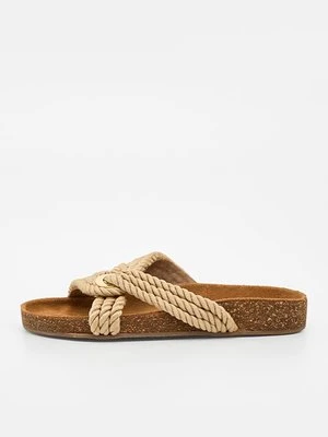 Klapki płaskie Jonak