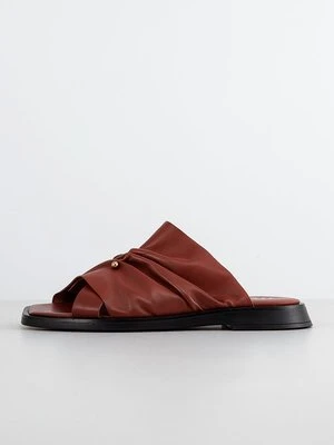 Klapki płaskie MJUS