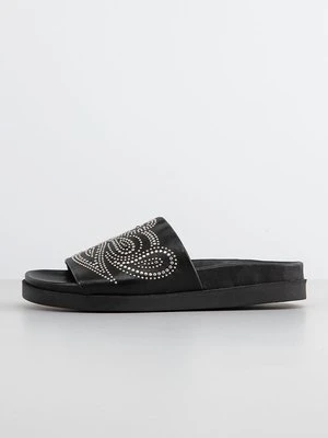 Klapki płaskie MJUS