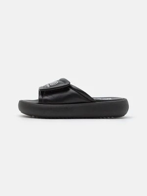 Klapki płaskie MM6 Maison Margiela
