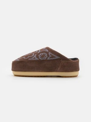 Klapki płaskie moon boot