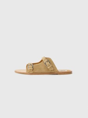 Klapki płaskie Moschino