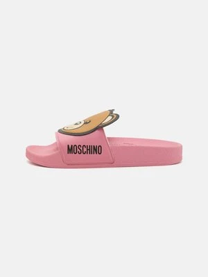 Klapki płaskie Moschino