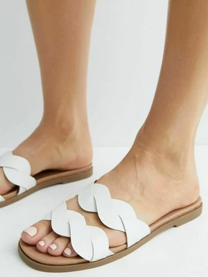 Klapki płaskie New Look