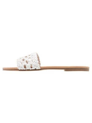 Klapki płaskie New Look