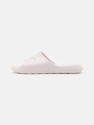 Klapki płaskie Nike Sportswear