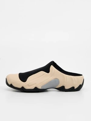 Klapki płaskie Nike Sportswear