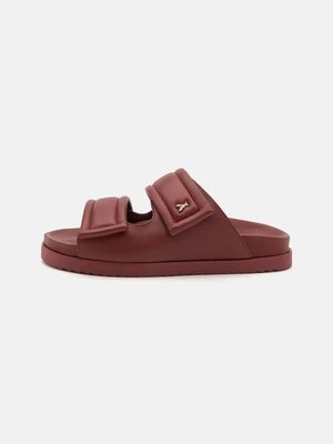 Klapki płaskie PATRIZIA PEPE