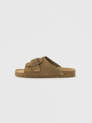 Klapki płaskie Pier One By Zalando brązowy