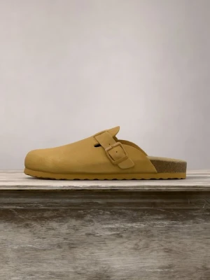 Klapki płaskie Pier One By Zalando musztardowy