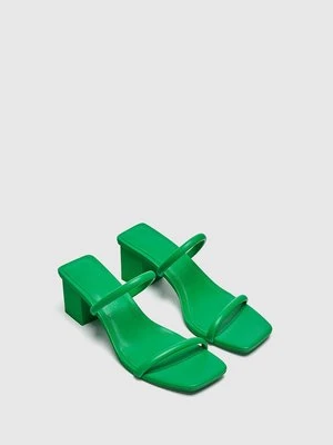 Klapki płaskie PULL&BEAR