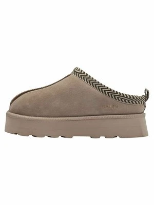 Klapki płaskie s.Oliver