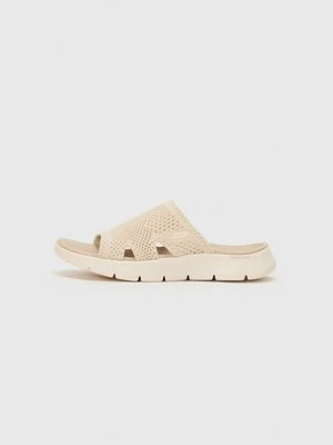 Klapki płaskie Skechers