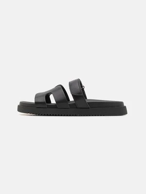 Klapki płaskie Steve Madden