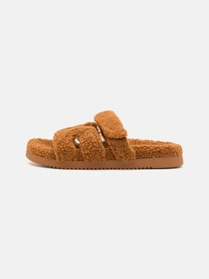 Klapki płaskie Steve Madden