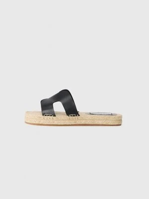 Klapki płaskie Steve Madden