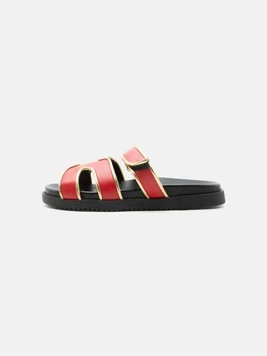 Klapki płaskie Steve Madden czerwony