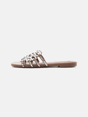 Klapki płaskie Steve Madden koniakowy