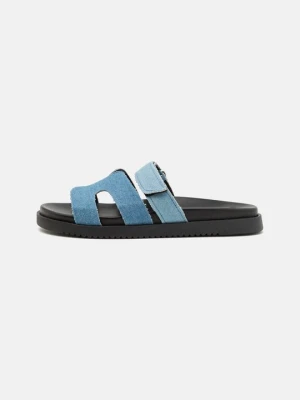 Klapki płaskie Steve Madden niebieski denim