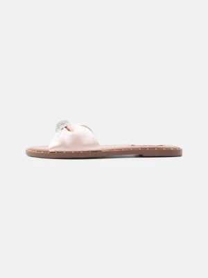 Klapki płaskie Steve Madden nude