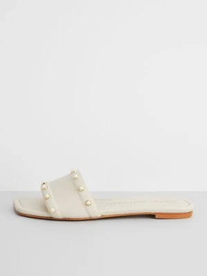 Klapki płaskie Stuart Weitzman